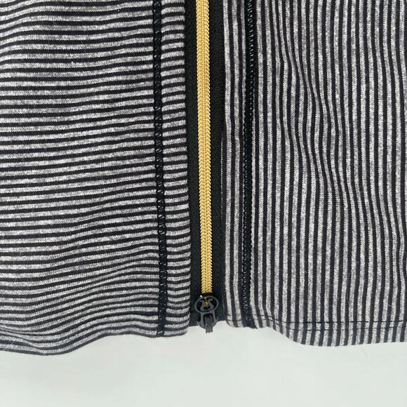 LULULEMON Vinyasa Scarf Wrap Zipper Gold Stripes Black Gray Stretch Multi Way - Picture 6 of 8